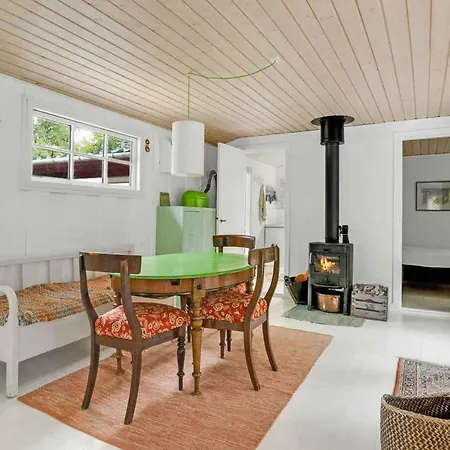 Ferienhaus Lovely Near The
